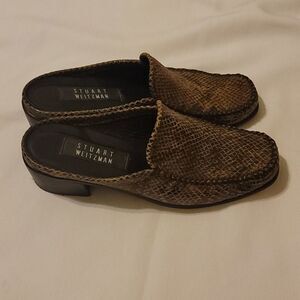COPY - Stuart weitzman snakeskin print. Size 6.5